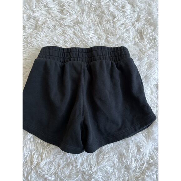 Under Armour Girls Sz. M Knit Black Sweatshirts. Comfortable, Pockets. Cute - Picture 10 of 12